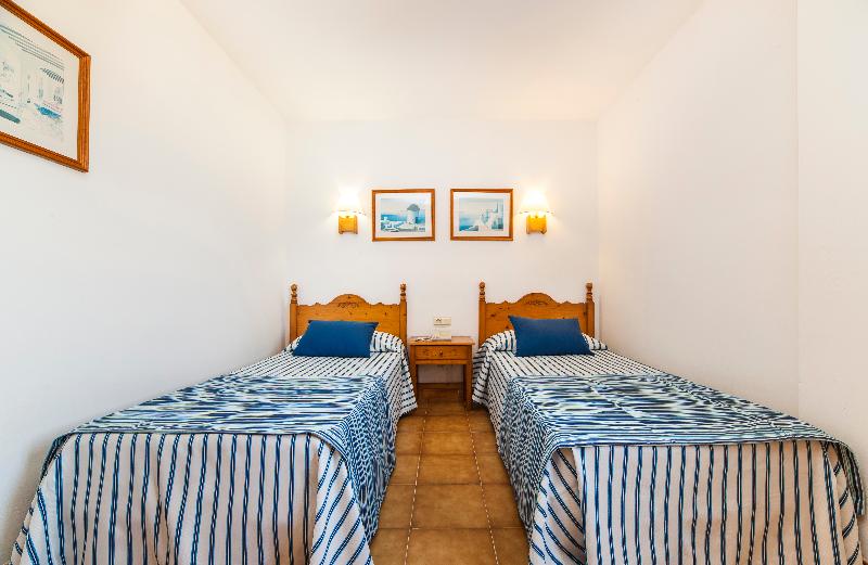 חדר סטנדרט לשלושה, B&b Hotel Lyon Vénissieux