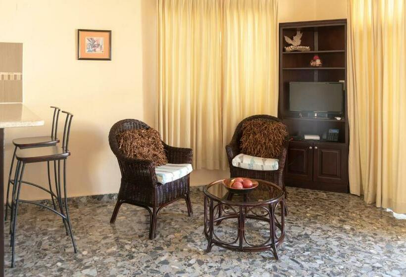 إستوديو قياسى, Cabarete Palm Beach Condos