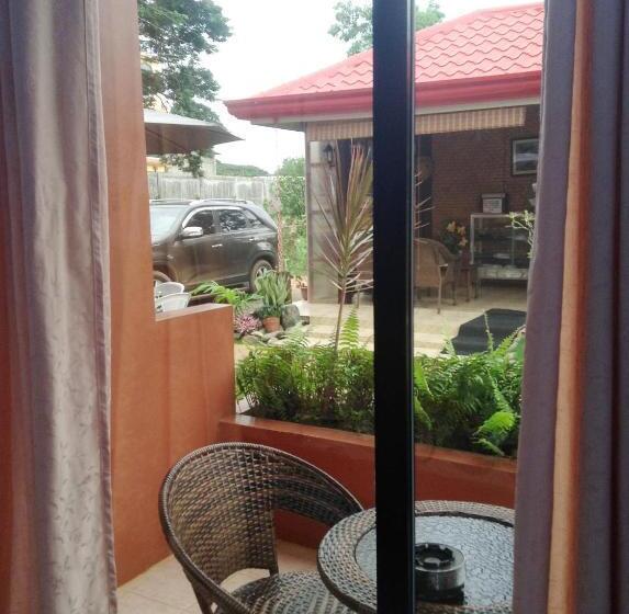 家庭间, Citadel Bed And Breakfast
