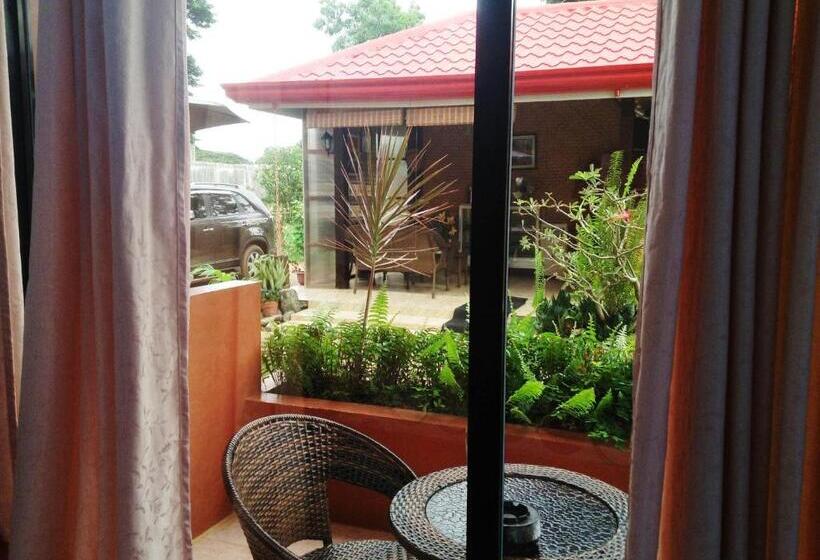 اتاق استاندارد, Citadel Bed And Breakfast