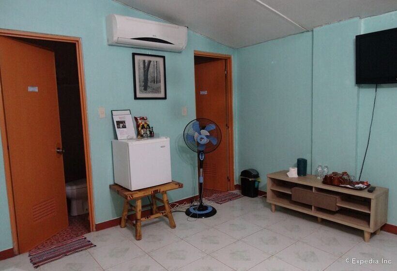 اتاق خانوادگی, Citadel Bed And Breakfast