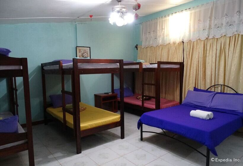 اتاق خانوادگی, Citadel Bed And Breakfast