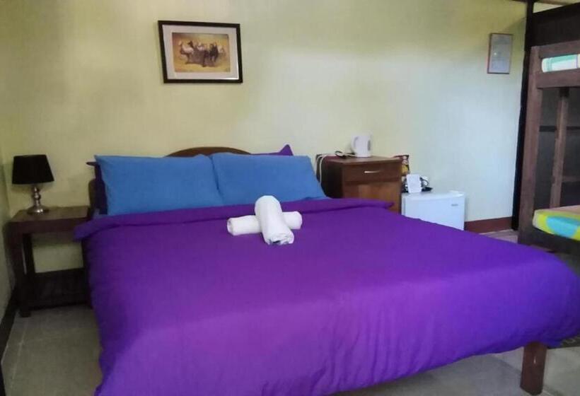 سوییت, Citadel Bed And Breakfast