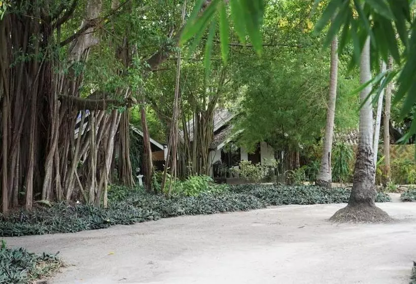 スタンダードトリプルルーム, Coco Garden Resort