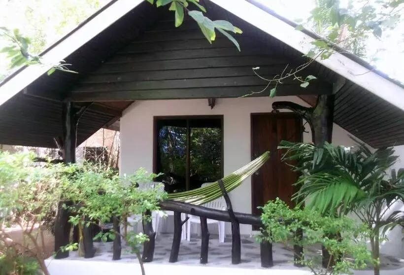スタンダードトリプルルーム, Coco Garden Resort