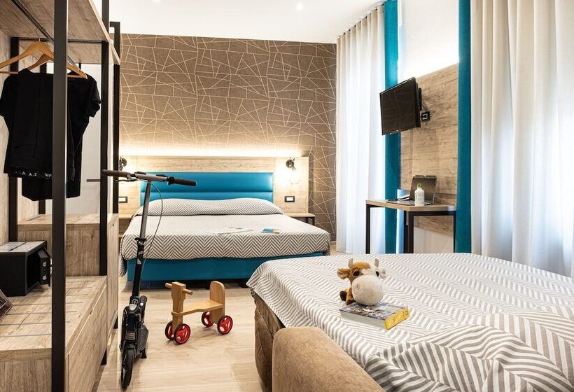 اتاق استاندارد چهار تخته, Cuneo