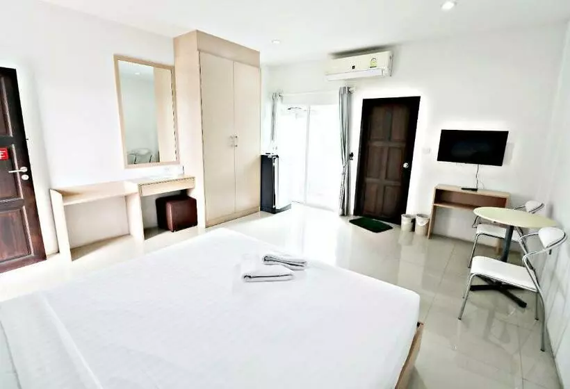 デラックスルーム, Hua Hin Irooms