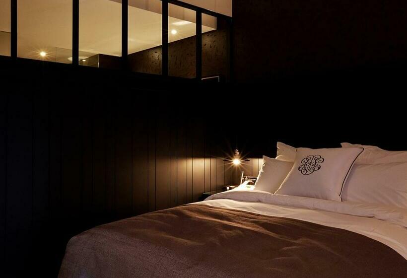 Standart Oda, Leedesign