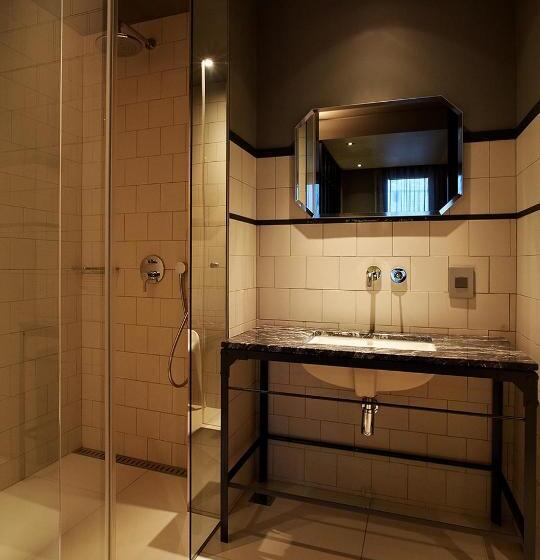 Premium Oda, Leedesign