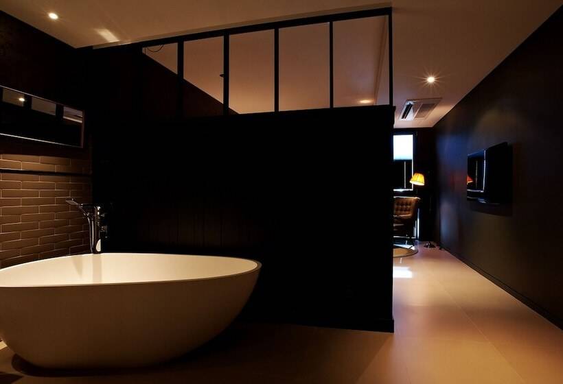 Standart Oda, Leedesign