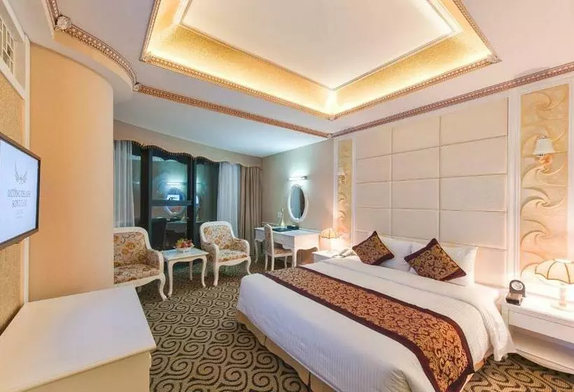 سوییت جونیور, Muong Thanh Luxury Song Lam