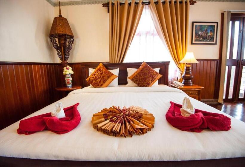 חדר פרמיום, Okay Boutique