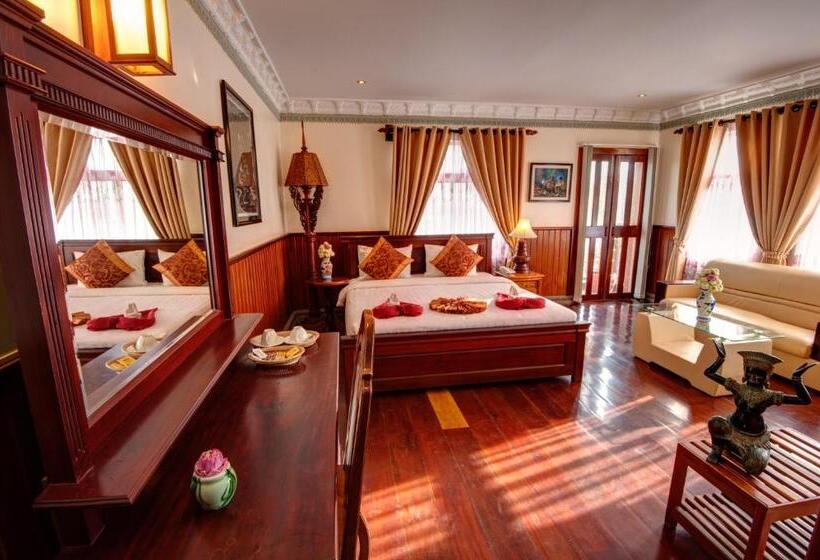 חדר פרמיום, Okay Boutique