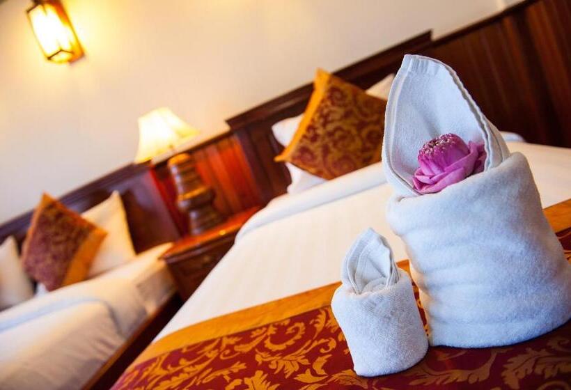 חדר פרמיום, Okay Boutique