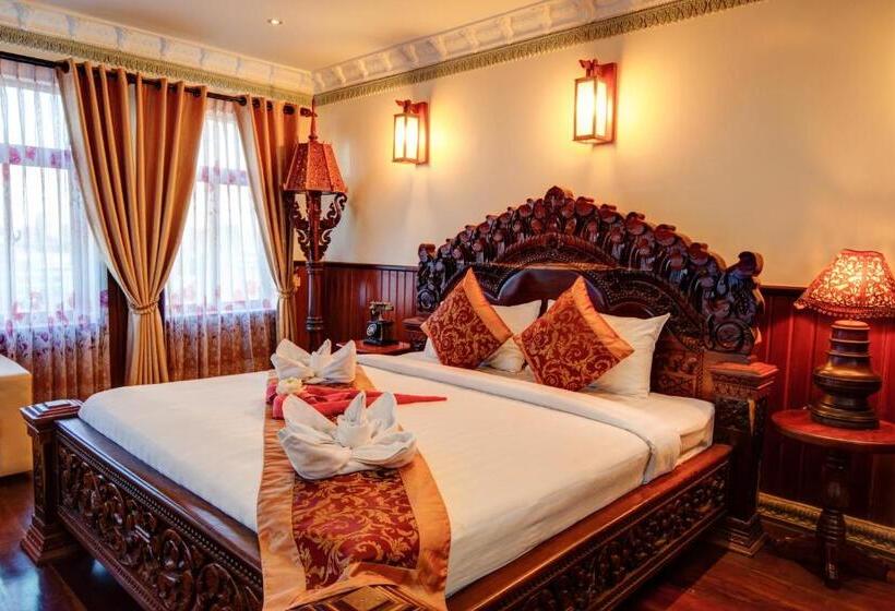 סוויטה, Okay Boutique