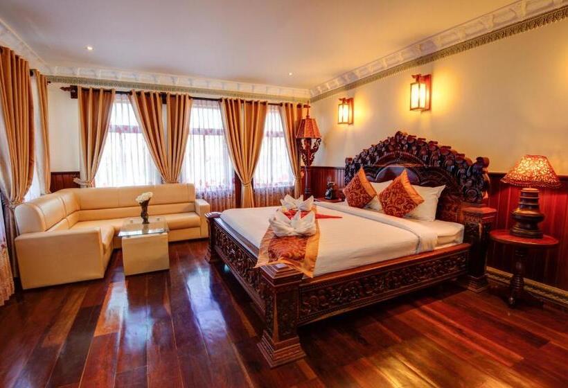 סוויטה, Okay Boutique