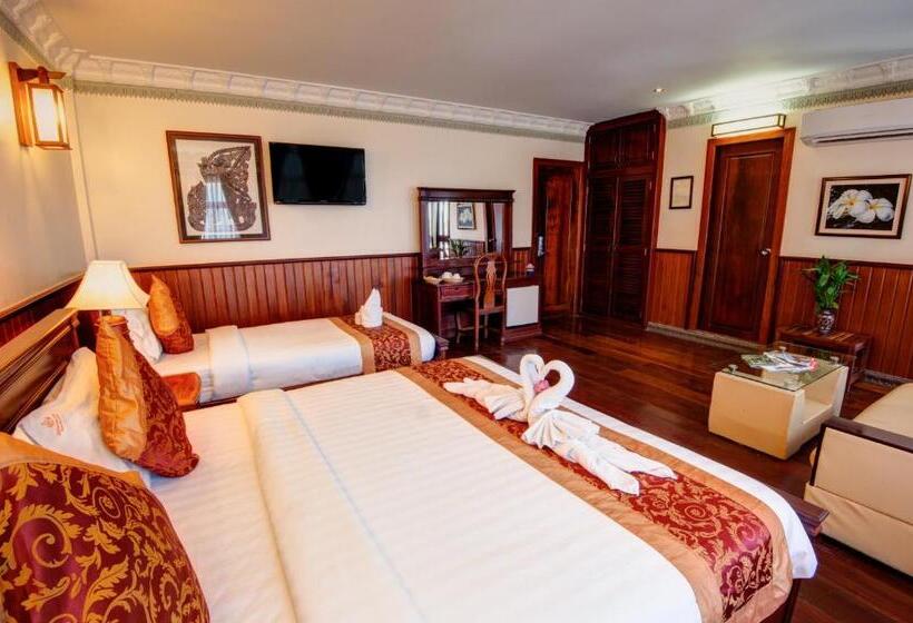 חדר פרמיום, Okay Boutique