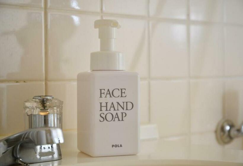 غرفة قياسية فردية, Uwajima Oriental