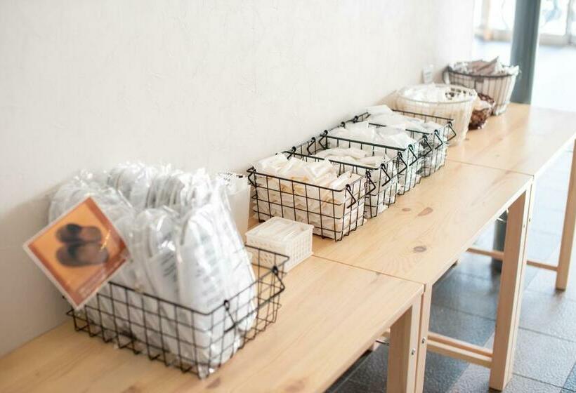 غرفة إقتصادية, Uwajima Oriental