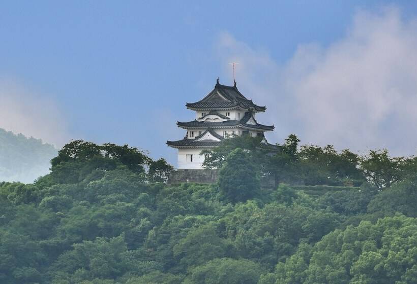 غرفة قياسية فردية, Uwajima Oriental