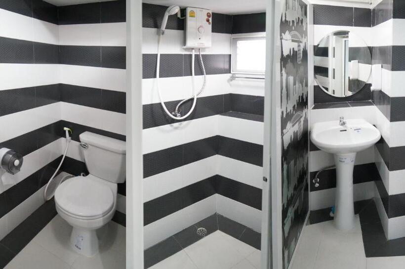 Семейный Номер, Ma Non Nont Hotel & Apartment