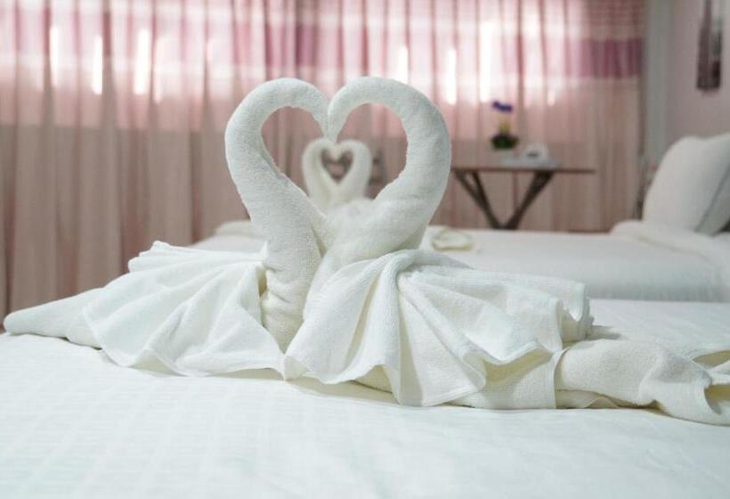 Семейный Номер, Ma Non Nont Hotel & Apartment