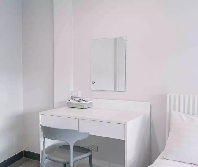 اتاق لوکس سه تخته, Ma Non Nont Hotel & Apartment