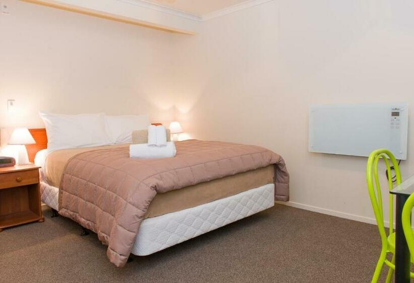 إستوديو قياسى, Hamilton Settlers Motor Lodge