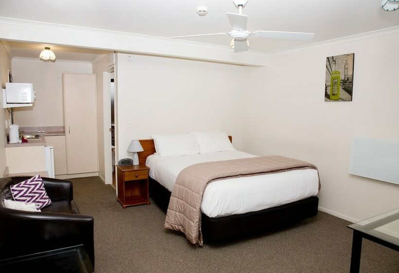 إستوديو قياسى, Hamilton Settlers Motor Lodge