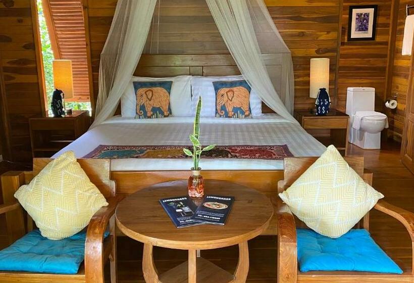 بانگلوی سوپریور, Nan Seasons Boutique Resort