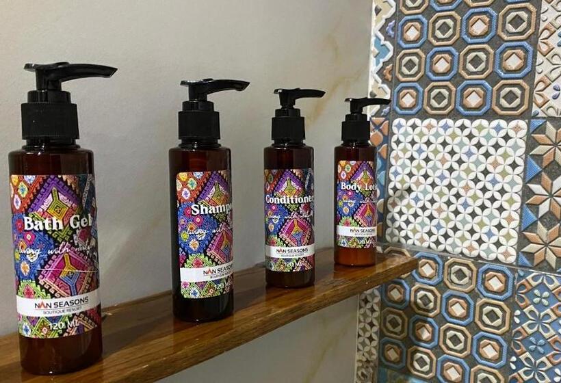 بنغل قياسي مطل على الجبل, Nan Seasons Boutique Resort