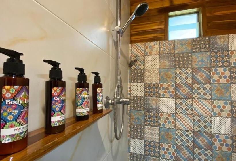 بنجلو سوبيريور, Nan Seasons Boutique Resort