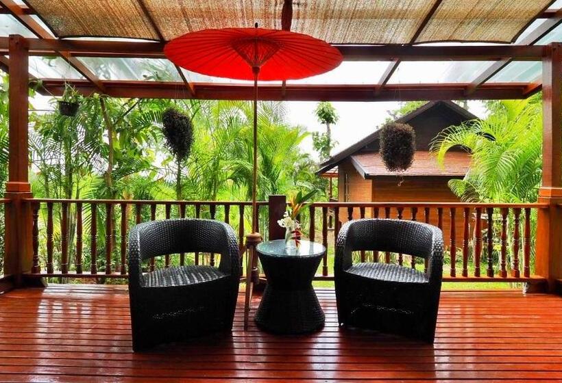 بانگلوی سوپریور, Nan Seasons Boutique Resort
