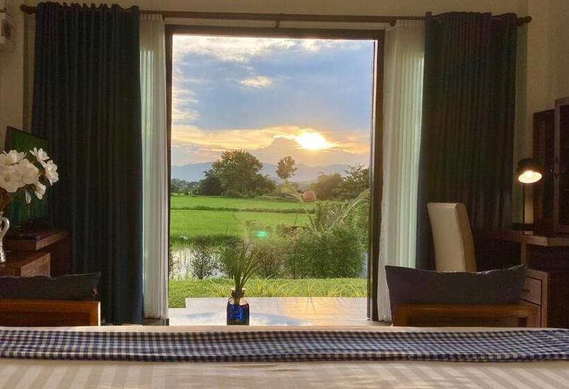 غرفة ديلوكس سرير كينج, Nan Seasons Boutique Resort