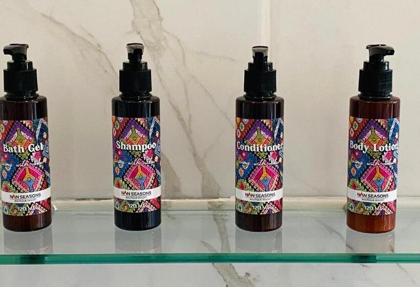 غرفة ديلوكس سرير كينج, Nan Seasons Boutique Resort