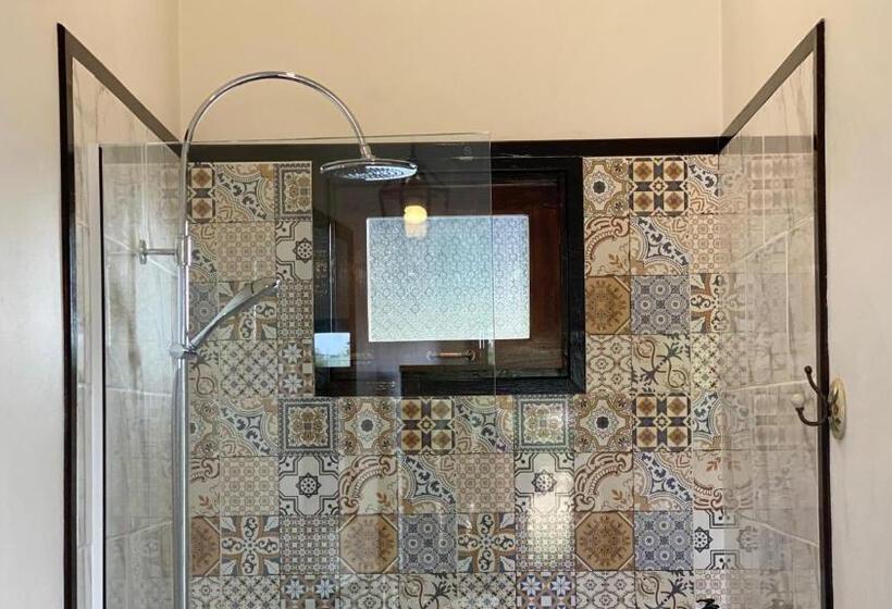 غرفة ديلوكس سرير كينج, Nan Seasons Boutique Resort