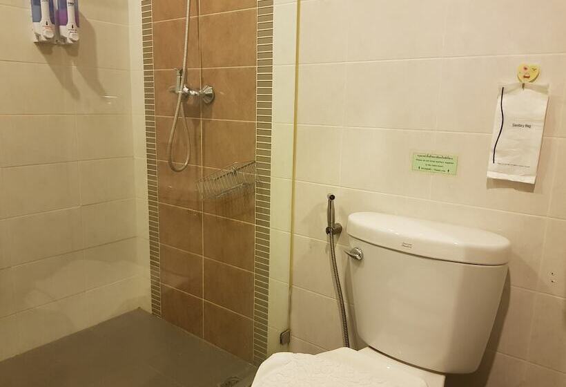 Семейный Номер, Pangviman Place Resotel Sha Plus