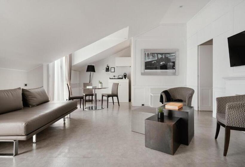 سوییت لوکس, Montenapoleone Suites