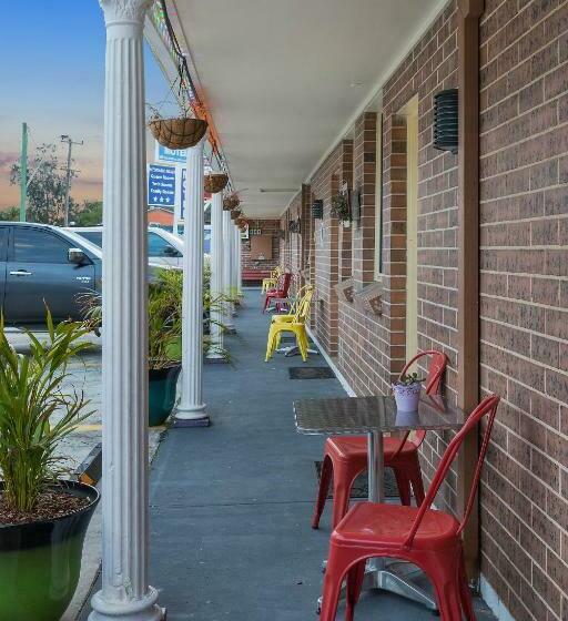 Классический Номер, Buccaneer Motel