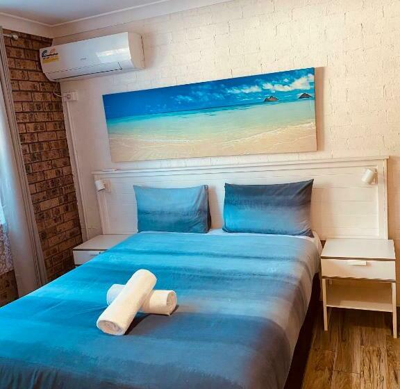 经典家庭房间, Buccaneer Motel