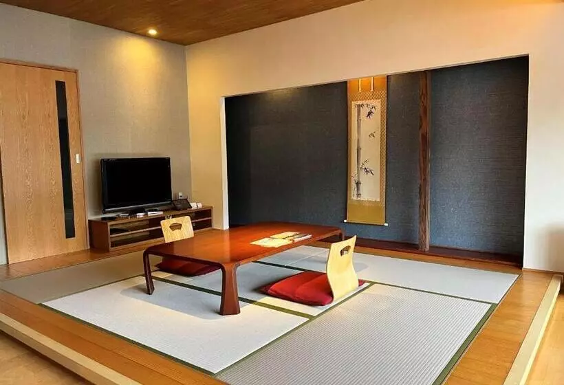 スーペリアールーム, 厳島いろは
