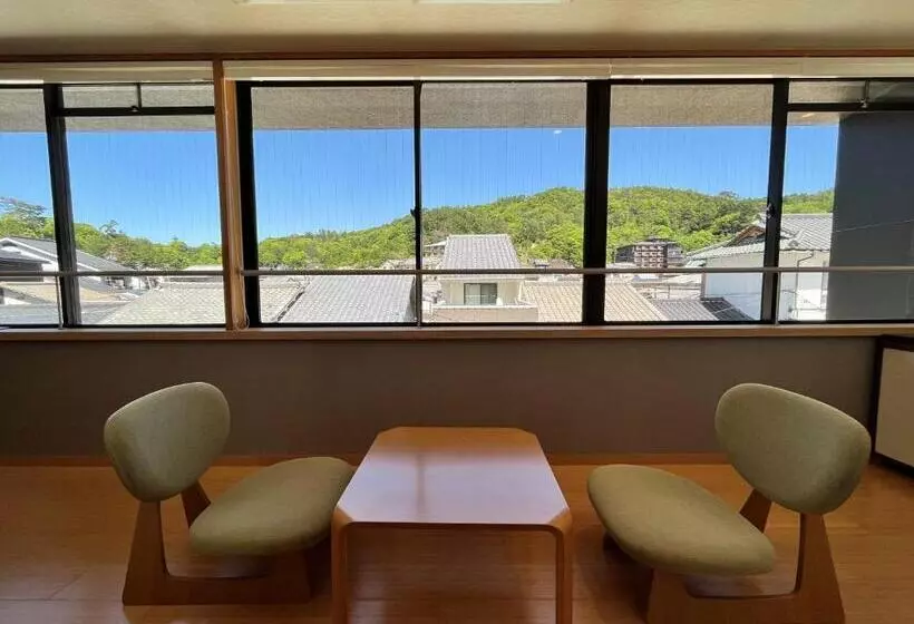 スタンダードルーム, 厳島いろは