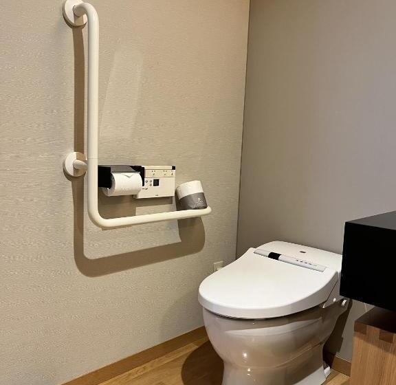 Cameră Superioară, 厳島いろは