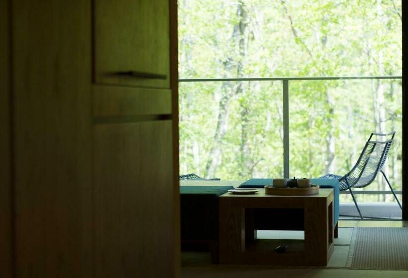 Standardrum med Balkong, Okujozankeionsen Kashogyoen