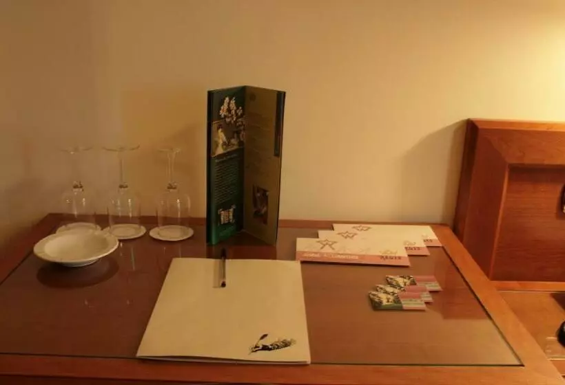 コンフォートルーム, Regis Resort & Wellness