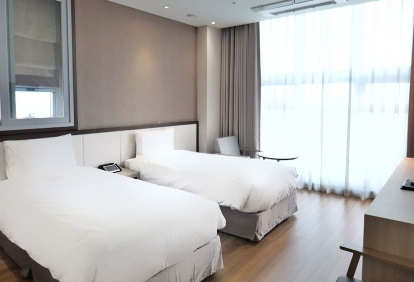 חדר סטנדרט, Rosana