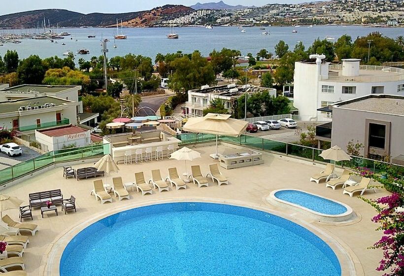 Апартаменты 2 Спальни Вид на Море, Royal Palm Residence