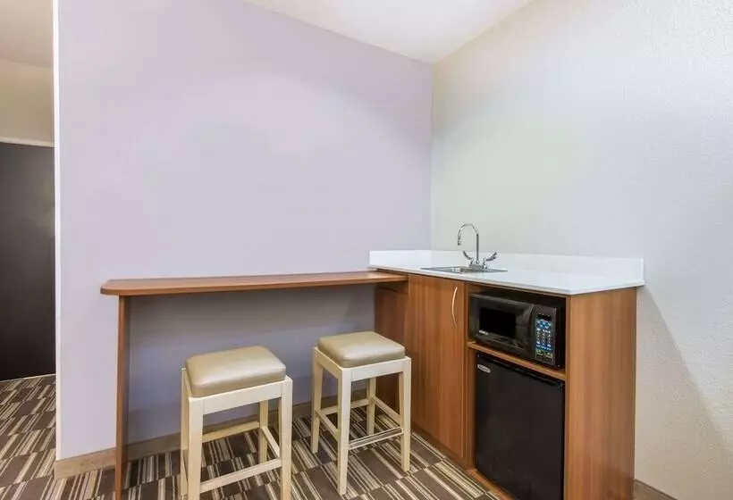 スイート, Microtel Inn & Suites By Wyndham Cadiz