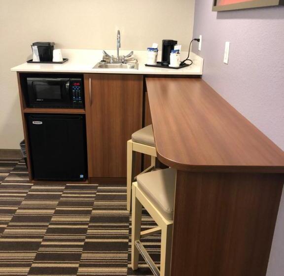 스위트, Microtel Inn & Suites By Wyndham Cadiz