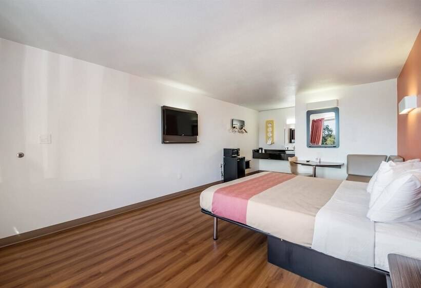 디럭스 룸, Motel 6 Connellys Springs, Nc